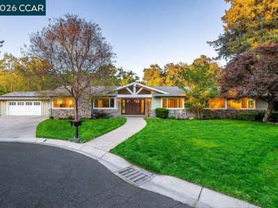 862 McEllen Way