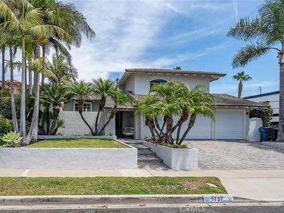 1737 Catalina Ave