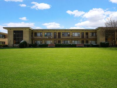 12 King Arthur Ct APT 11