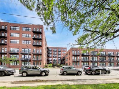 2323 W Pershing Rd APT 327