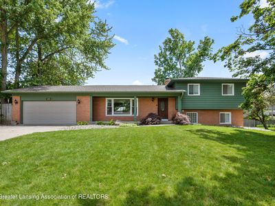 4823 River Ridge Dr