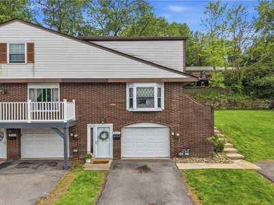 907 Camelot Dr