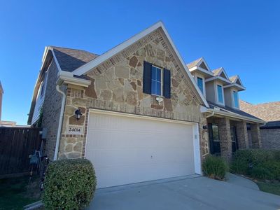 24014 Via Viale Dr