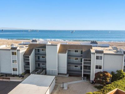 22130 E Cliff Dr APT 2D