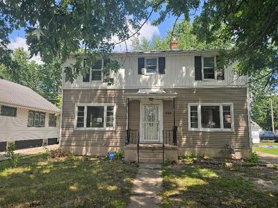 725 Queen Anne Ave