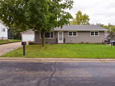 465 Raintree Dr