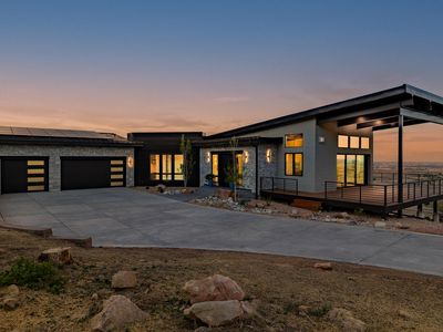 9578 Mountain Ridge Dr
