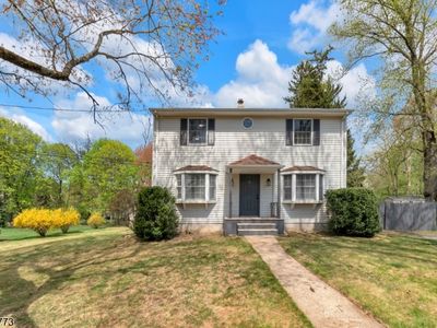 9 Longview Ave