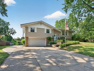 3600 Downers Dr