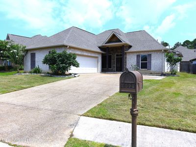 602 Emerald Ct