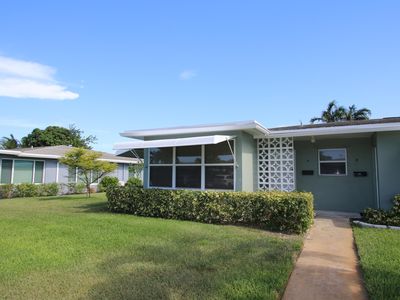 190 South Boulevard