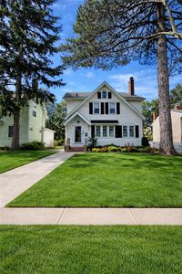 105 Beresford Rd