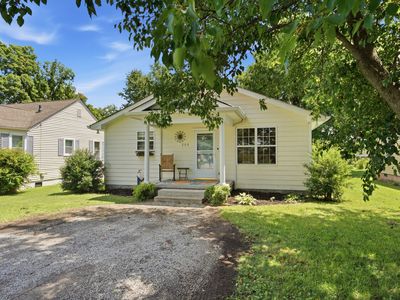 208 East Ave