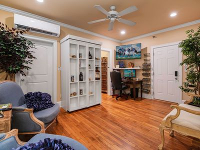 258 E High St APT 104