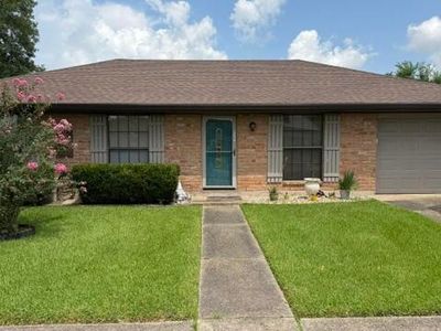 206 Strasbourg Dr