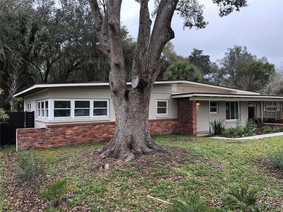 110 W Coleman Cir