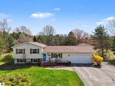 2667 Pine Breeze Dr