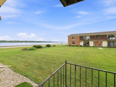 1900 River Rd