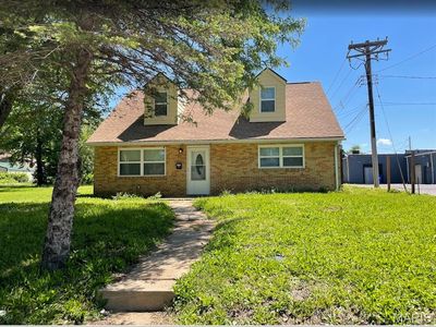 1208 Waldron Ave