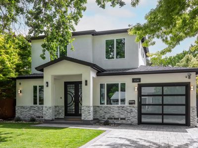 1036 Oakland Ave