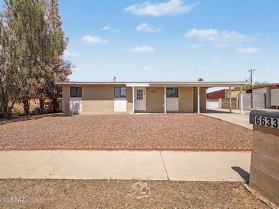 6633 E Mary Dr