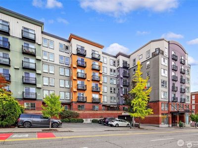 108 5th Avenue S UNIT 217