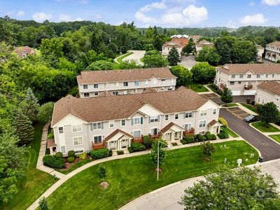 11S490 Rachael Ct