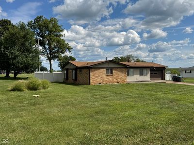 Property at 1454 S Dover Dr, Rushville, IN
