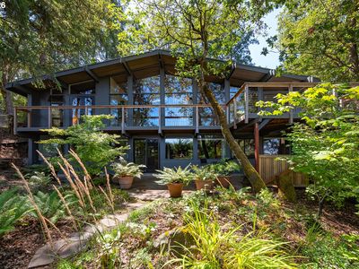 1210 Lemery Ln