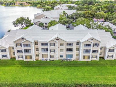 2841 N Oakland Forest Dr #106