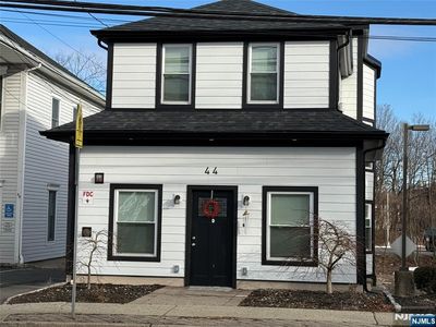 44 N Central Ave
