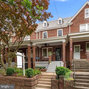 2230 39th Pl NW