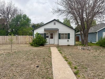 818 Walnut Ave