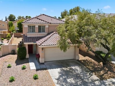 9825 Via Delores Ave