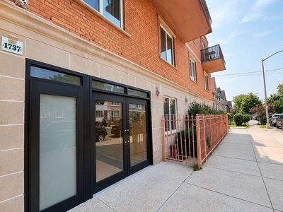 1737 E 21st St #8A