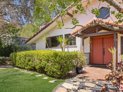19805 Valley View Dr