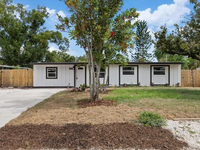 4104 W Montgomery Ter
