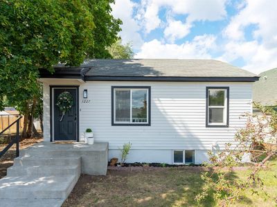 1227 E Providence Ave