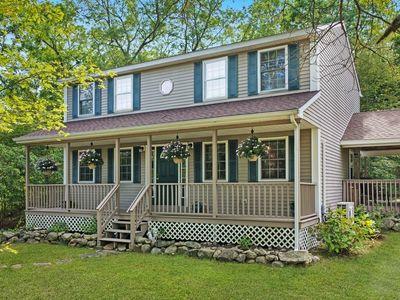 19 Muratore Ln