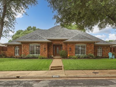 9510 Hillview Dr
