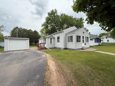 908 North 7TH AVENUE