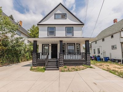 4020 Poe Ave