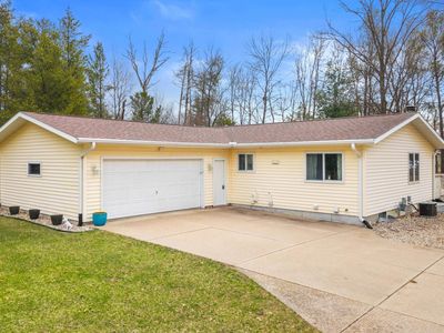 936 Sussex COURT