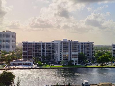 3505 S Ocean Dr APT 901
