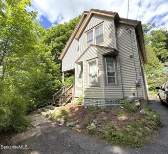 30 Richview Ave