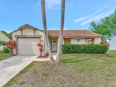 126 Greentree Circle