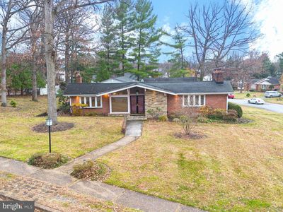 2127 Fernglen Way