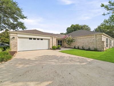 12 Wellington Ln