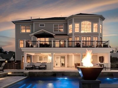 17 Walnut Hill Ln