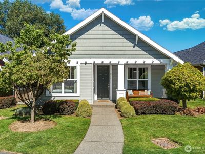 875 SE Creekside Drive